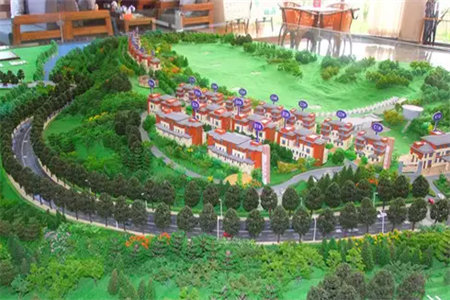 出售泰安卧虎山花园3室2厅1卫135平毛坯房